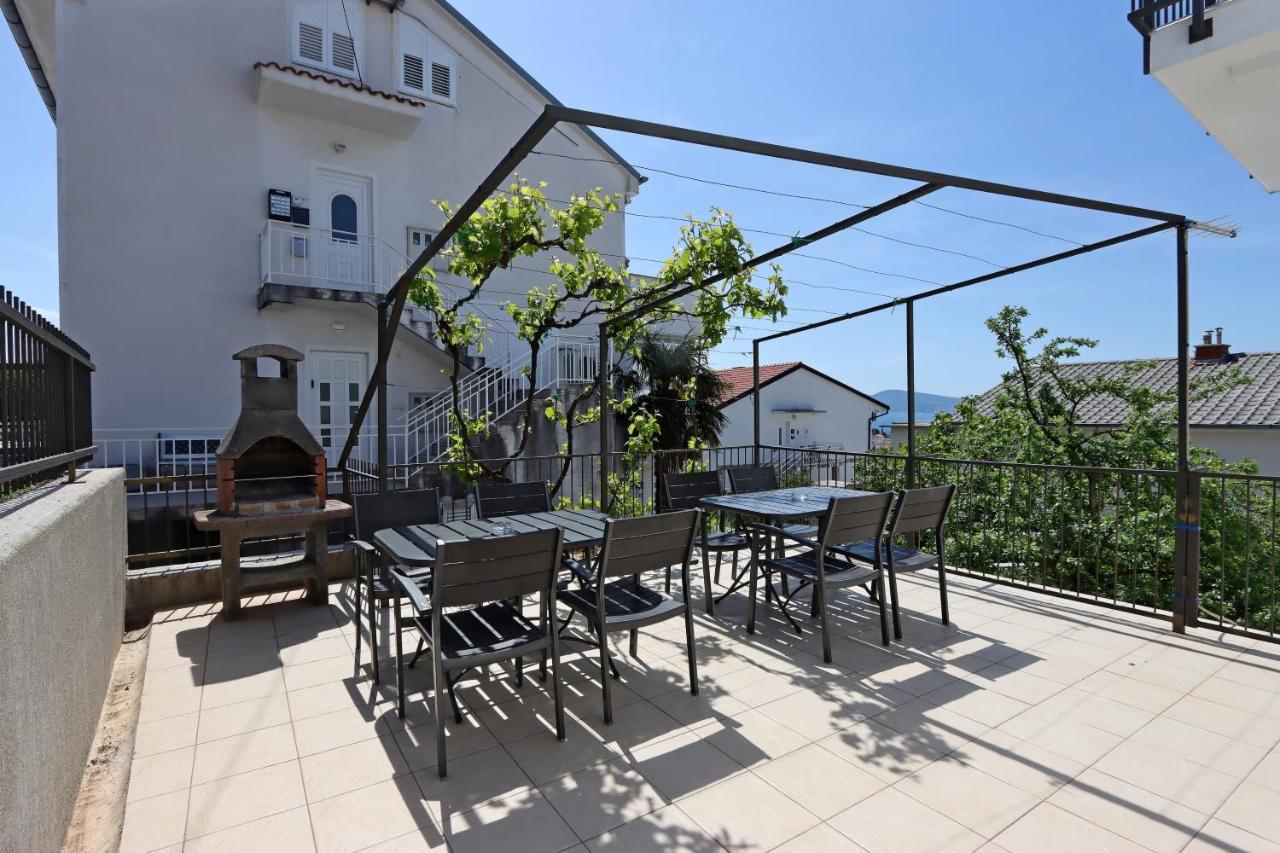 Apartments And Rooms With Parking Space Selce, Crikvenica - 2362 Εξωτερικό φωτογραφία