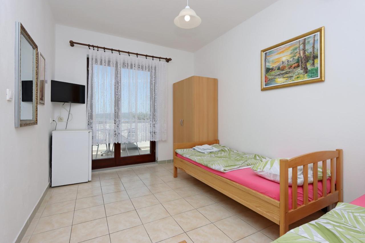 Apartments And Rooms With Parking Space Selce, Crikvenica - 2362 Εξωτερικό φωτογραφία