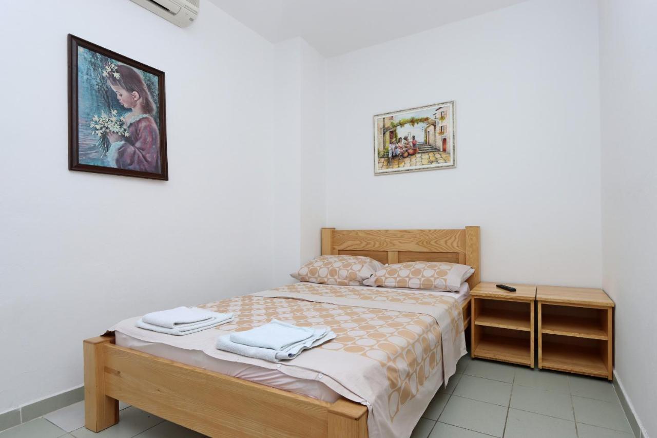 Apartments And Rooms With Parking Space Selce, Crikvenica - 2362 Εξωτερικό φωτογραφία