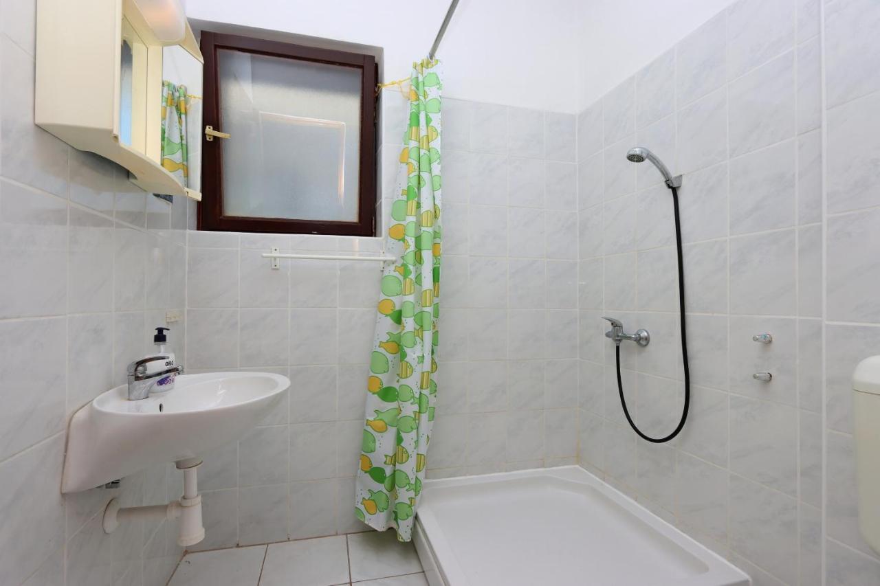 Apartments And Rooms With Parking Space Selce, Crikvenica - 2362 Εξωτερικό φωτογραφία