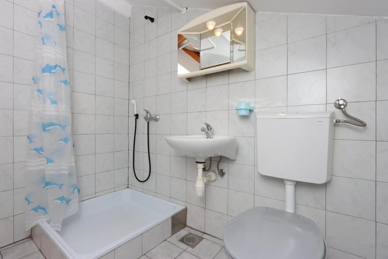 Apartments And Rooms With Parking Space Selce, Crikvenica - 2362 Εξωτερικό φωτογραφία